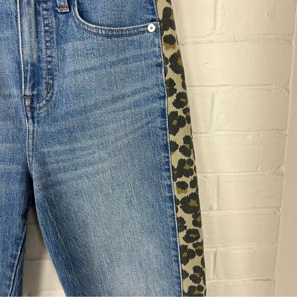 Madewell Classic Straight Jeans w/ Leopard Leg Stripe Size 26 - Picture 8 of 11